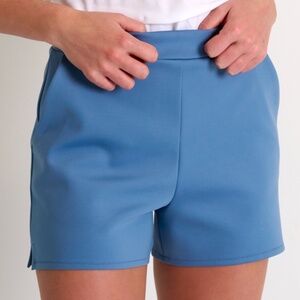 Shan classic shorts size 4/6